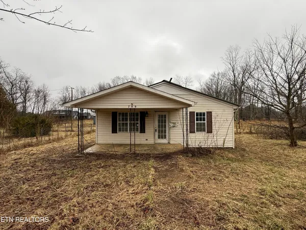 $79,900 | 709 Hanging Limb Highway, Crawford, TN 38554