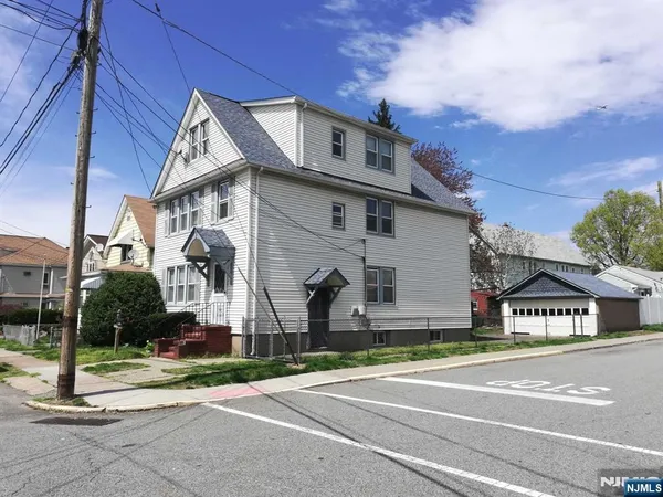 $1,900 | 57 Stein Avenue, Unit 3, Wallington, NJ 07057
