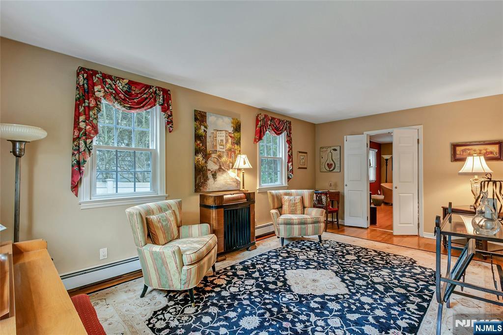 15 Colonial Road Tenafly, NJ 07670 - Photo 12 of 40