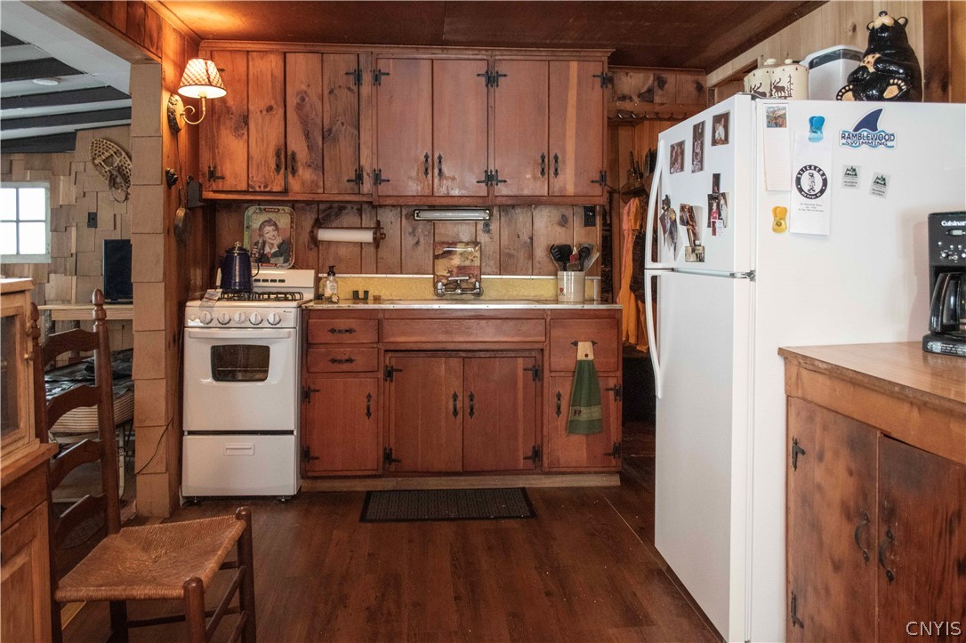 145 Hollywood Road Webb, NY 13420 - Photo 17 of 34
