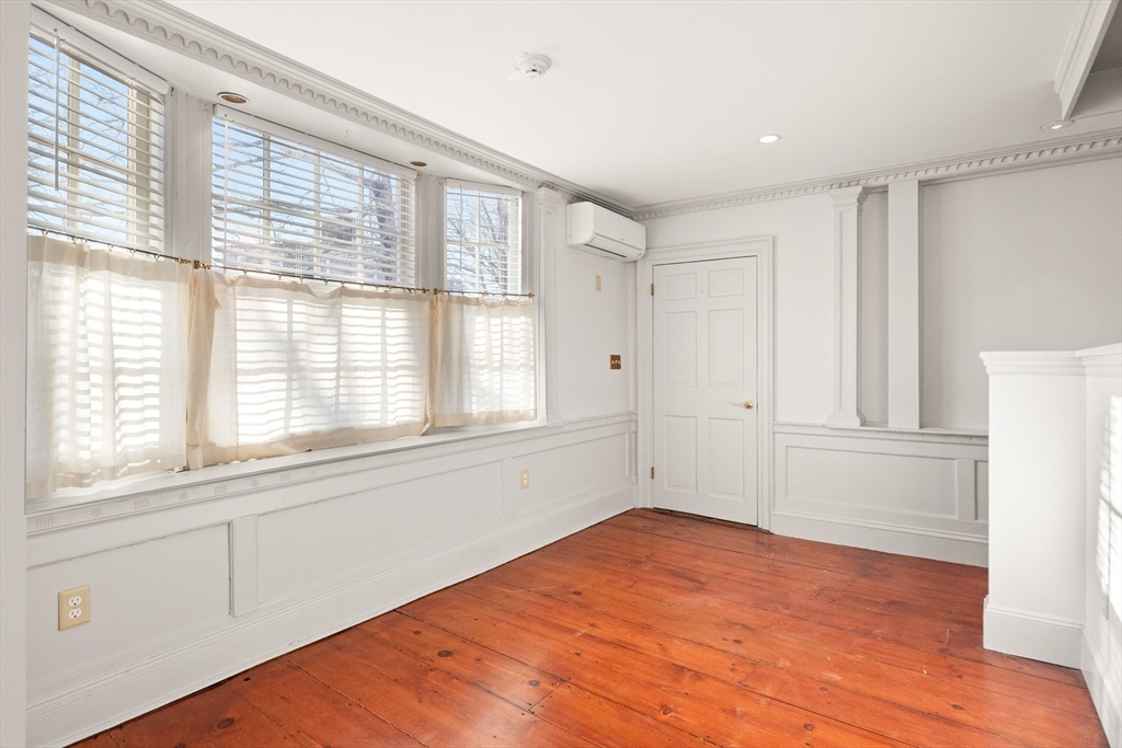 59 South Main Street, Unit 1 Ipswich, MA 01938 - Photo 17 of 34