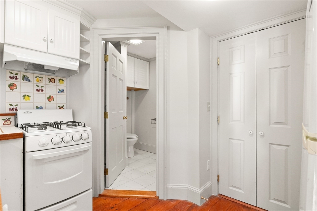 59 South Main Street, Unit 1 Ipswich, MA 01938 - Photo 19 of 34