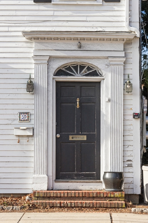 59 South Main Street, Unit 1 Ipswich, MA 01938 - Photo 4 of 34