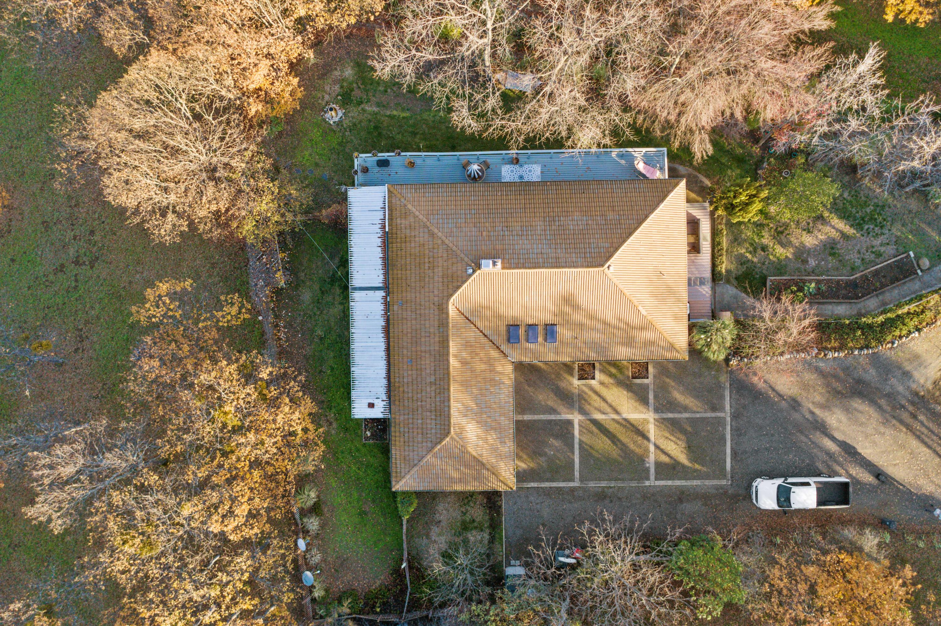 4351 Pioneer Road Medford, OR 97501 - Photo 10 of 55 Drone Footage