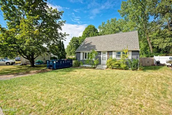 $270,000 | 9 Pompano Drive, Troy, NY 12182