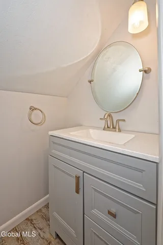 $289,900 | 9 Pompano Drive, Troy, NY 12182