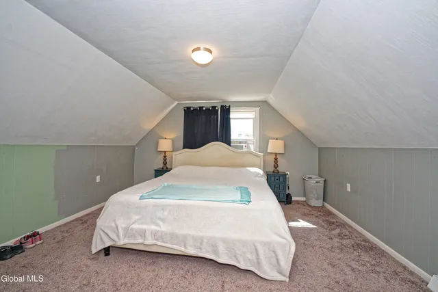 $275,000 | 9 Pompano Drive, Troy, NY 12182