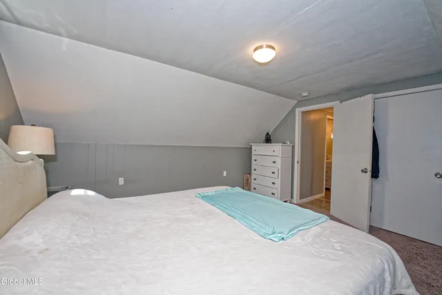 $275,000 | 9 Pompano Drive, Troy, NY 12182