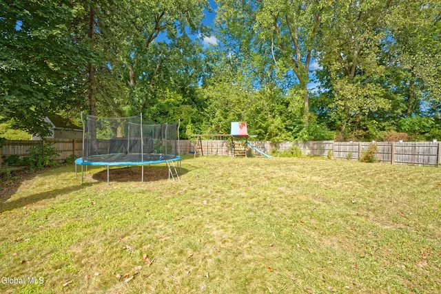 $275,000 | 9 Pompano Drive, Troy, NY 12182