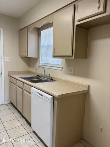 $1,350 | 2606 El Viernes Street, Gautier, MS 39553