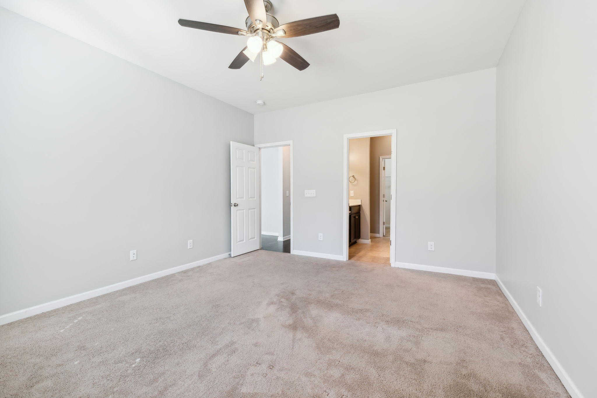 1408 Old Stone Road Lebanon, TN 37087 - Photo 13 of 31 a view of an empty room with a window