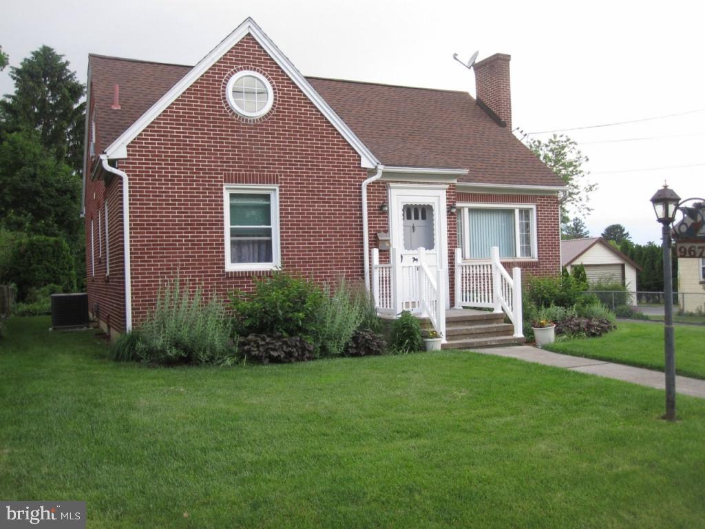 967 Quentin Road Lebanon, PA 17042 - Photo 1 of 16 Gallery Image 1