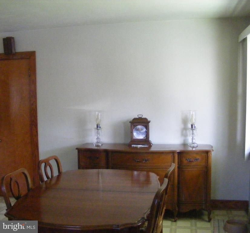 967 Quentin Road Lebanon, PA 17042 - Photo 6 of 16 Gallery Image 6