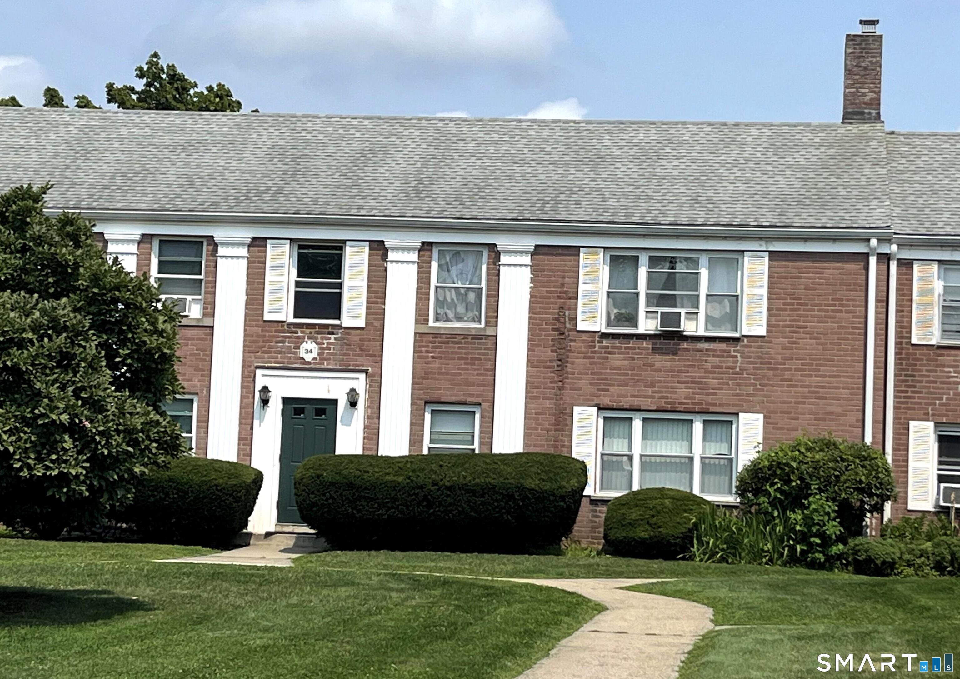 34 Standish Road, Unit 4 Stamford, CT 06902 - Photo 1 of 17 Gallery Image 1