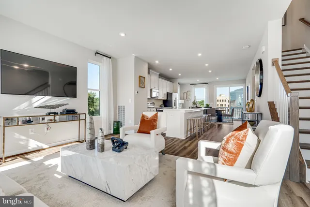 $645,090 | 3809 Shale Ridge Road, Woodbridge, VA 22193