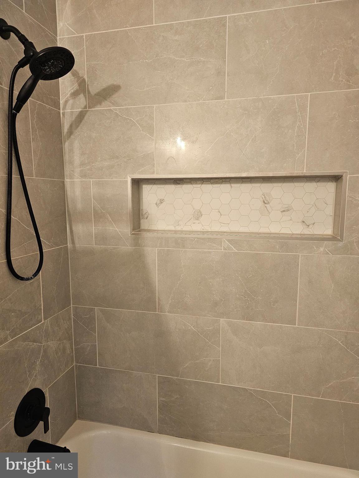 133 Meadows Road Fredericksburg, VA 22406 - Photo 24 of 55 TILE IN SHOWER AND NICHE