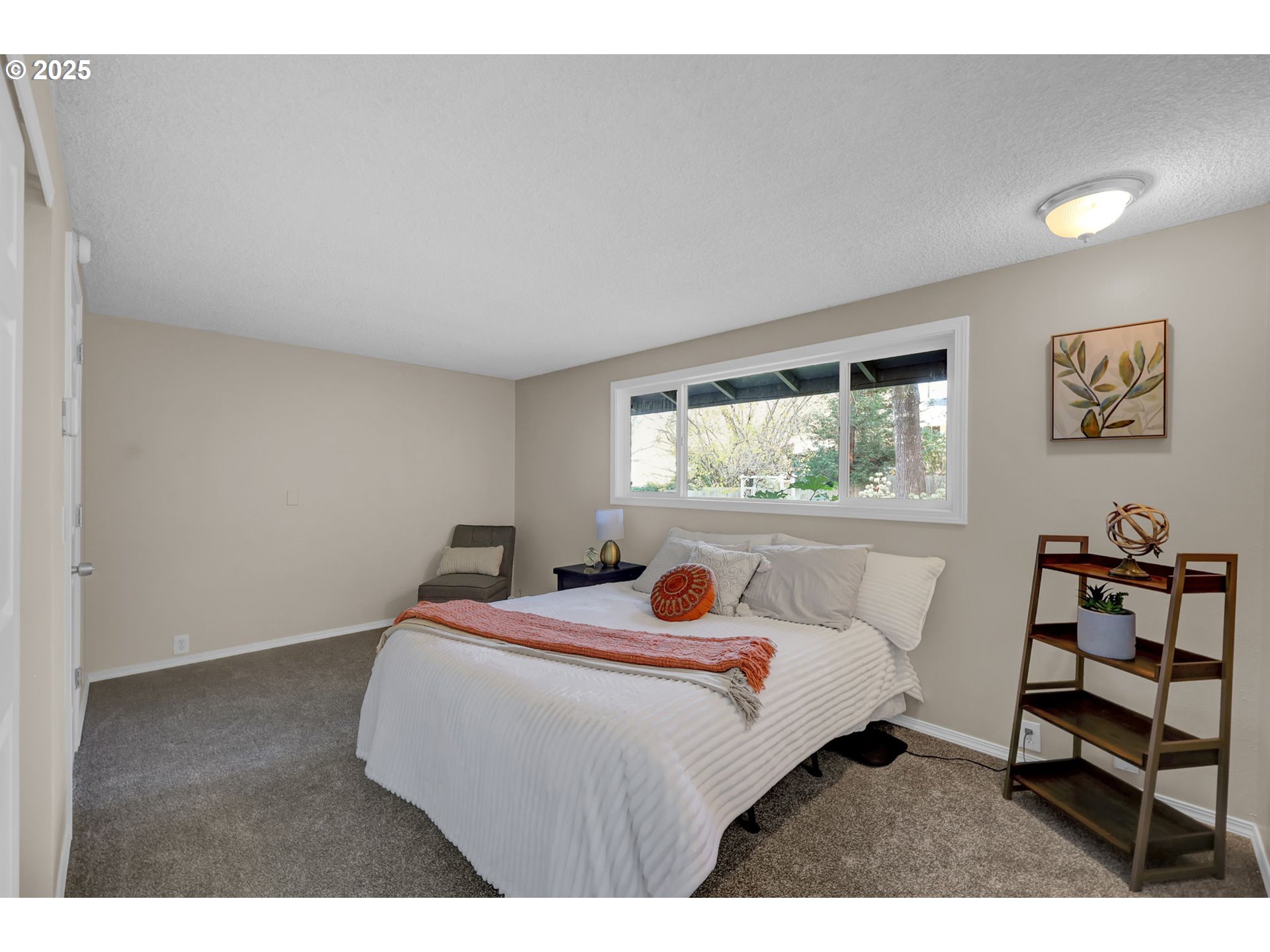 2015 Coventry Way Eugene, OR 97405 - Photo 25 of 48 a bedroom with a bed and a window