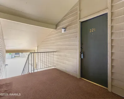 $129,900 | 220 Doucet Road, Unit 221C, Lafayette, LA 70503