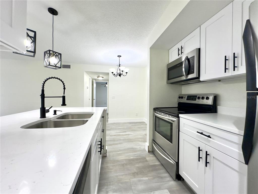 5140 Conroy Road, Unit 27 Orlando, FL 32811 - Photo 11 of 45