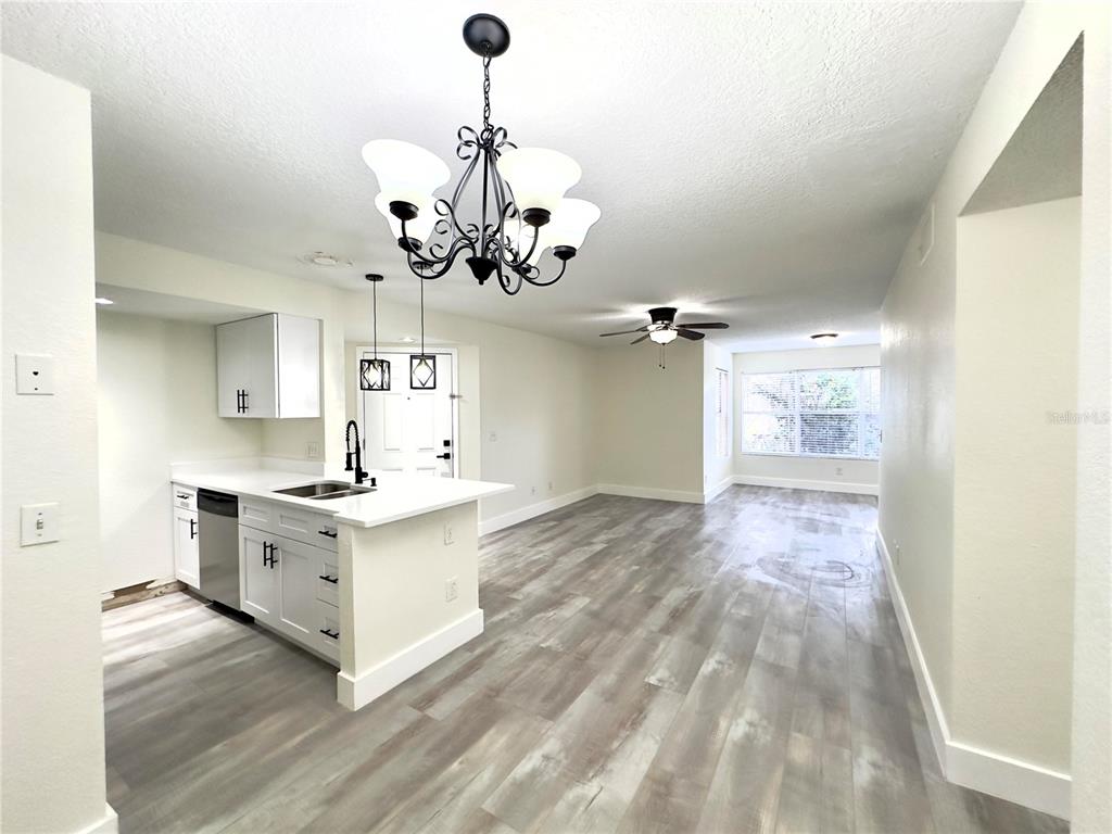 5140 Conroy Road, Unit 27 Orlando, FL 32811 - Photo 13 of 45