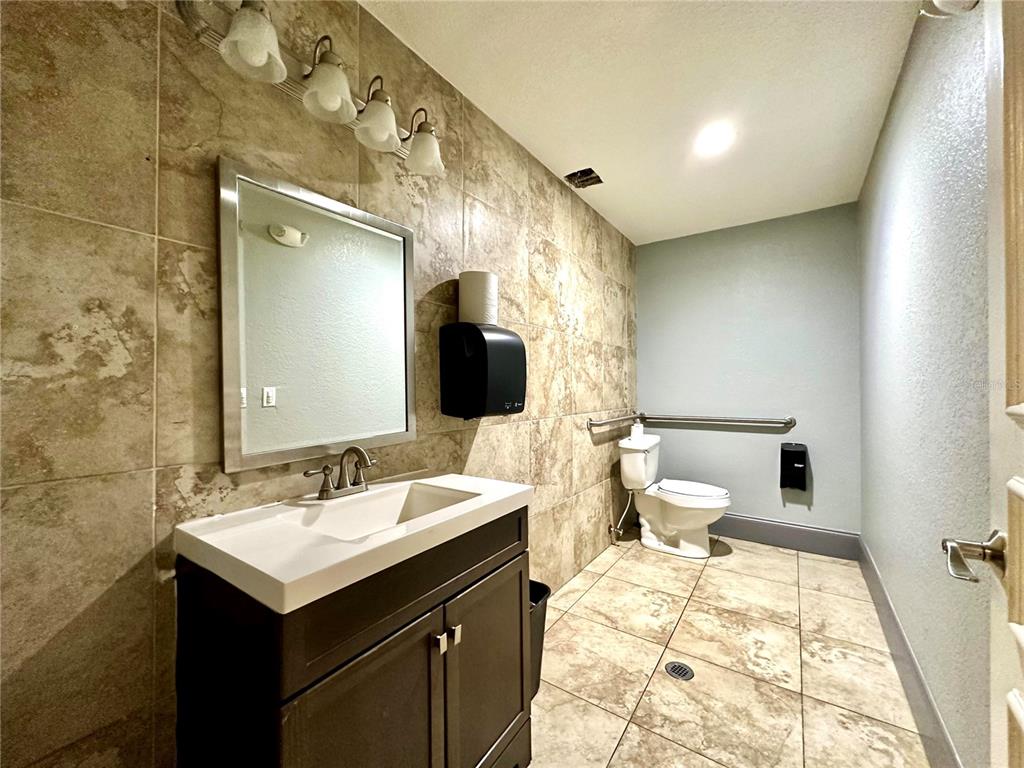 5140 Conroy Road, Unit 27 Orlando, FL 32811 - Photo 41 of 45