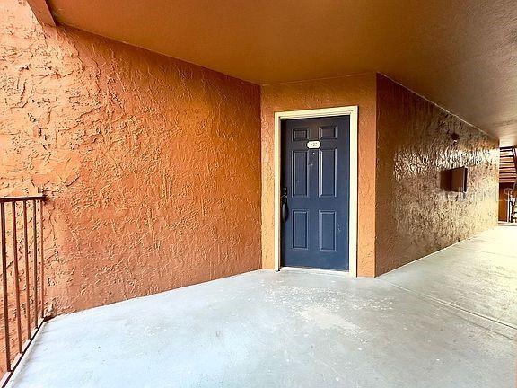 5140 Conroy Road, Unit 27 Orlando, FL 32811 - Photo 5 of 45