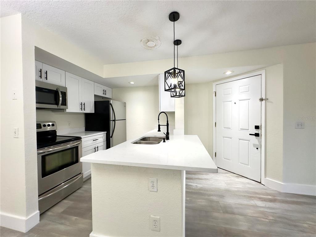 5140 Conroy Road, Unit 27 Orlando, FL 32811 - Photo 10 of 45