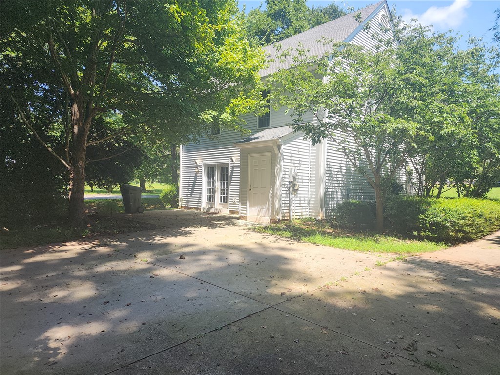 208 Blue Ridge Drive Clemson, SC 29631 - Photo 27 of 28 Back