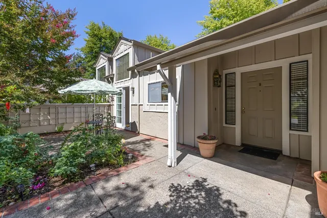 $745,000 | 18509 Wellesley Court, Sonoma, CA 95476