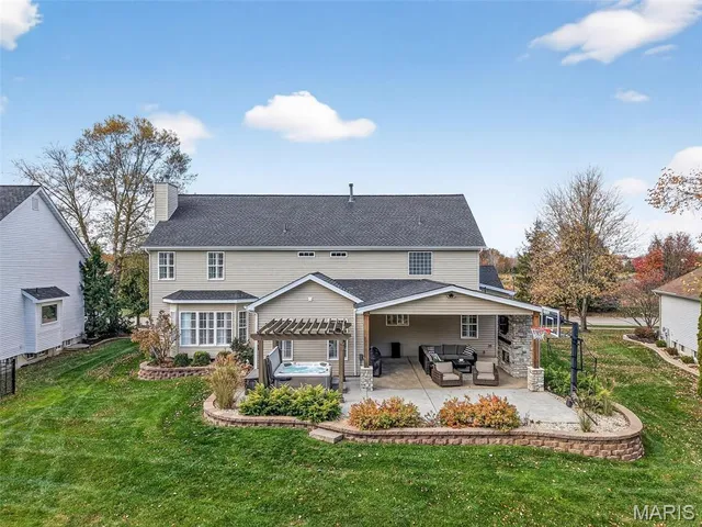 $750,000 | 267 Fairway Green Drive, O'Fallon, MO 63368