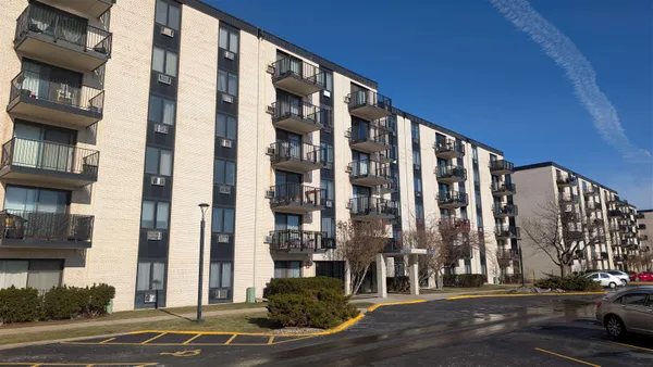 $160,000 | 9128 West Terrace Drive, Unit 2D, Niles, IL 60714