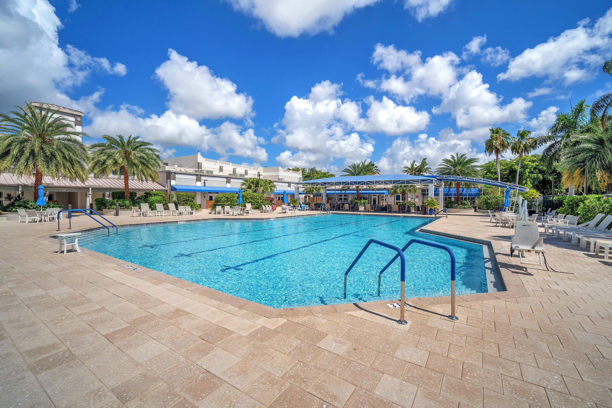 9976 Seacrest Circle, Unit D Boynton Beach, FL 33437 - Photo 4 of 43 67-web-or-mls-DSC08719