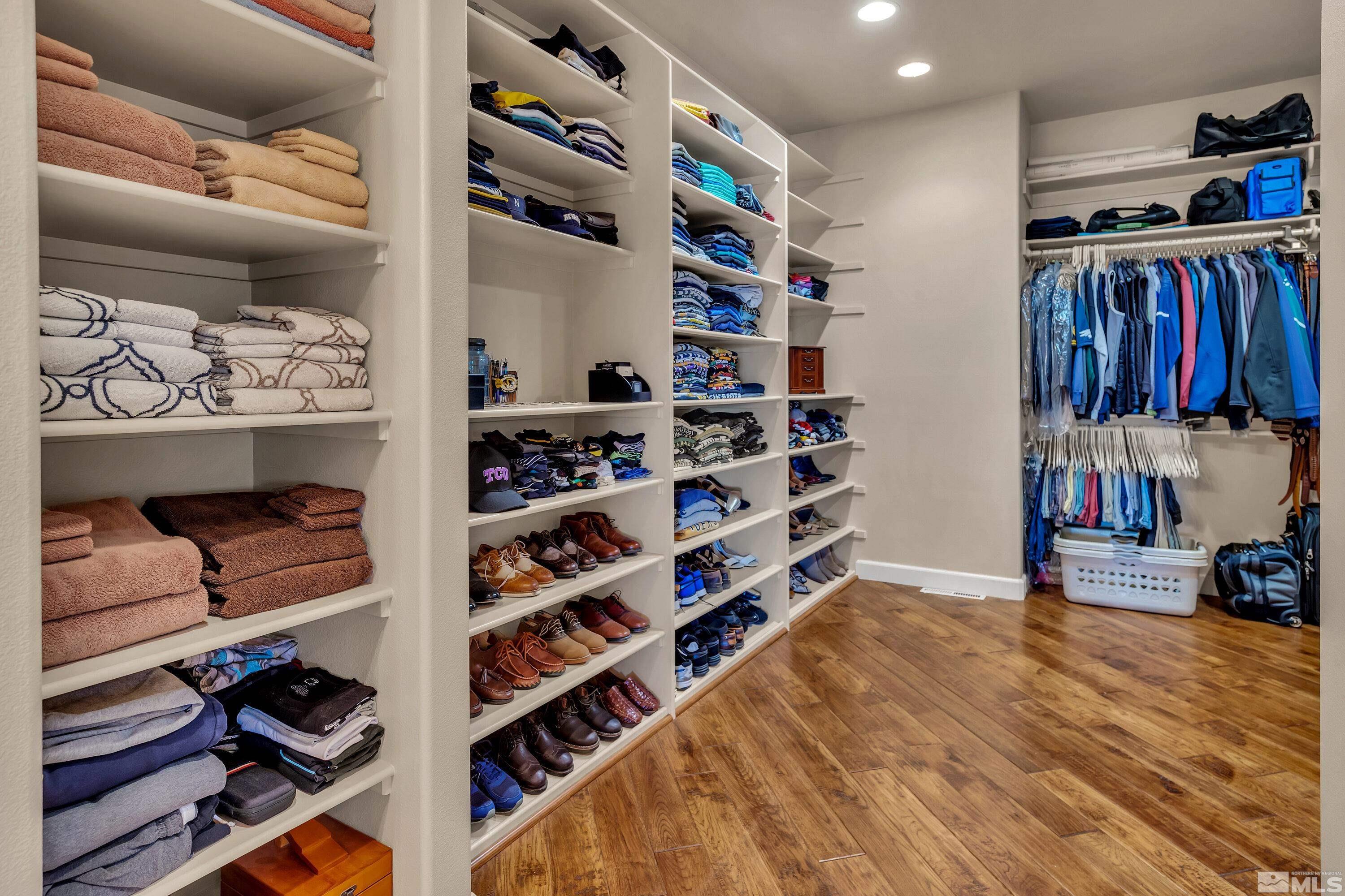 4500 Mountaingate Drive Reno, NV 89519 - Photo 20 of 37 Photo 23