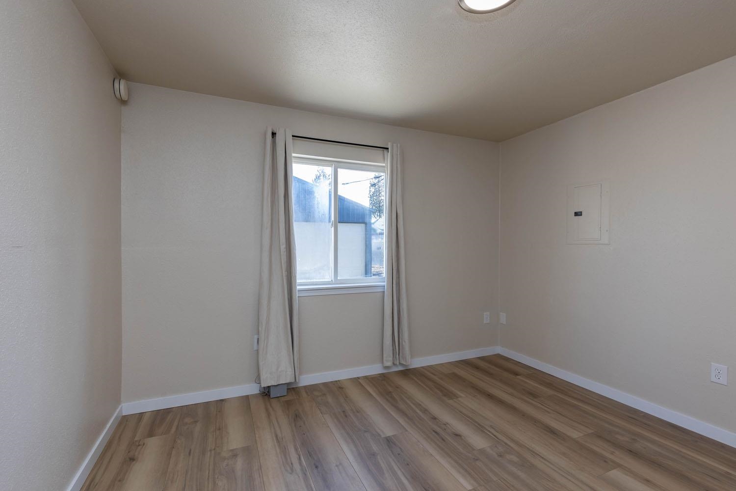 3912 North Napa Street Spokane, WA 99207 - Photo 23 of 34