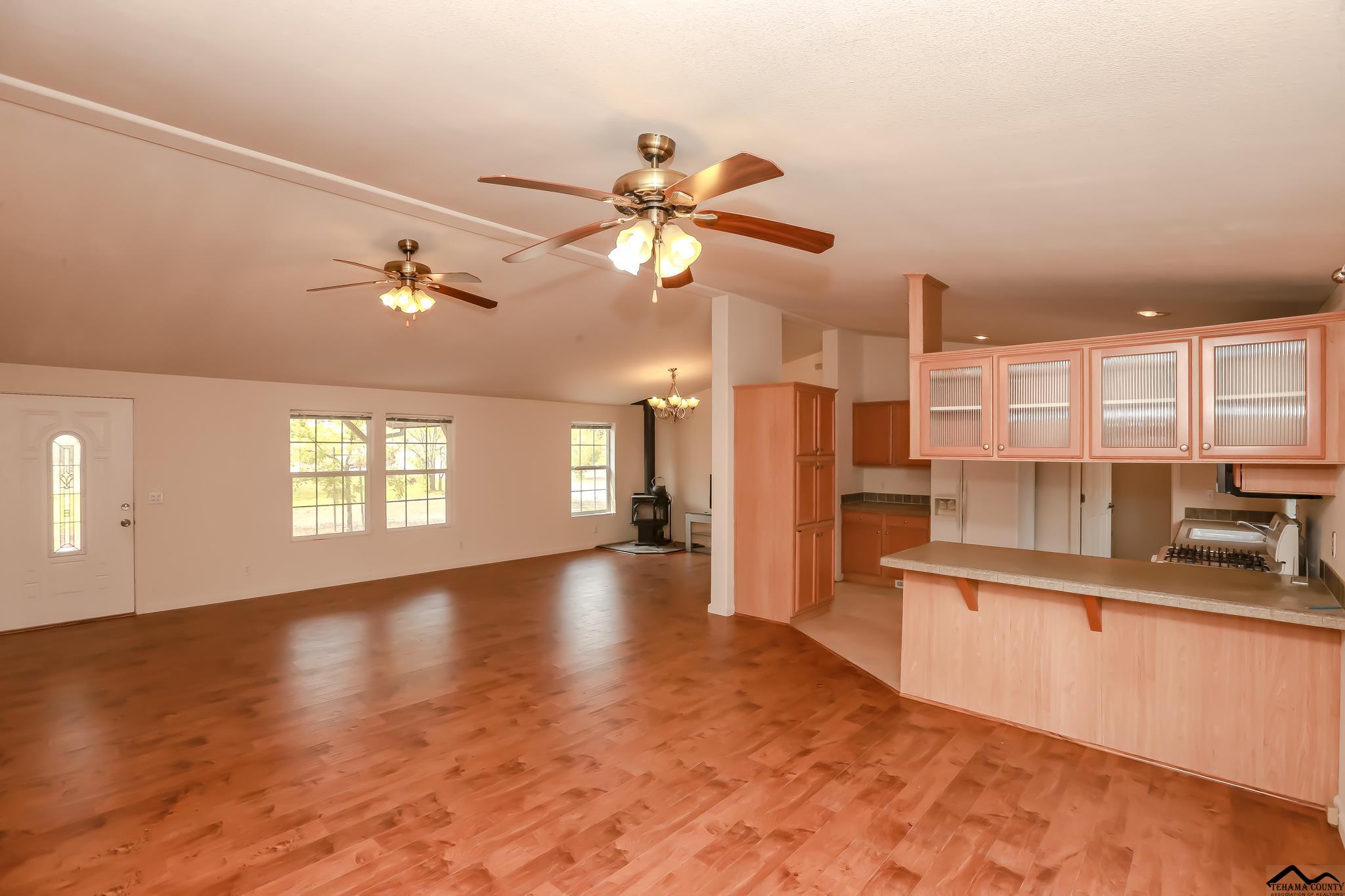 15624 North Siskiyou Loop Corning, CA 96021 - Photo 5 of 32