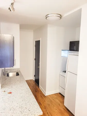$4,495 | 716 Clark Street, Unit 1W, Evanston, IL 60201