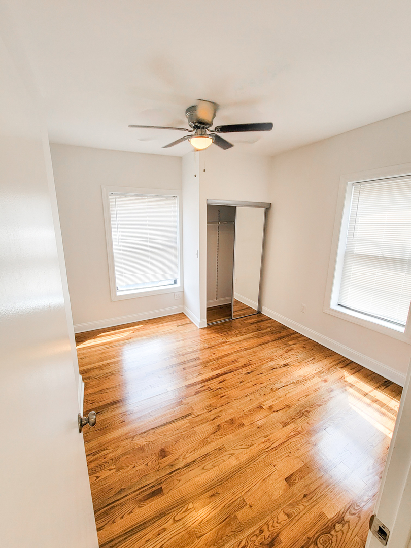 716 Clark Street, Unit 1W Evanston, IL 60201 - Photo 4 of 7