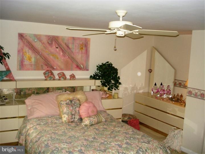52 Ranoldo Terrace Cherry Hill, NJ 08034 - Photo 17 of 25 In-law Suite