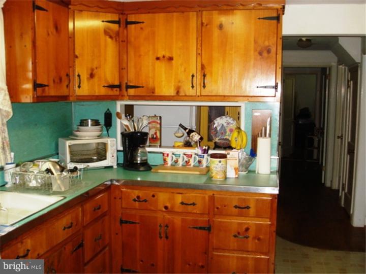 52 Ranoldo Terrace Cherry Hill, NJ 08034 - Photo 23 of 25 Kitchen