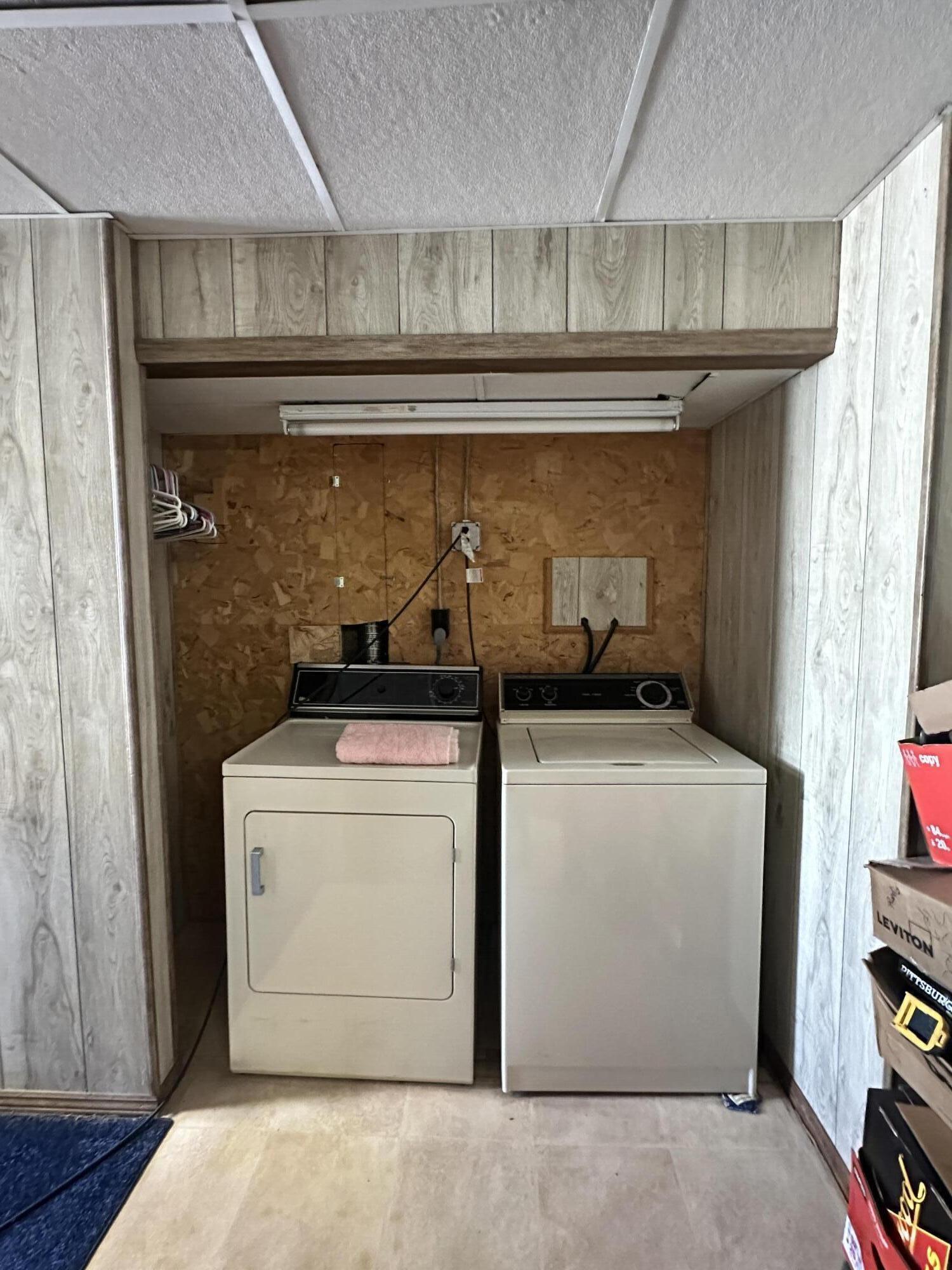 381 Birch Street Bangor, ME 04401 - Photo 29 of 34 IMG_1022