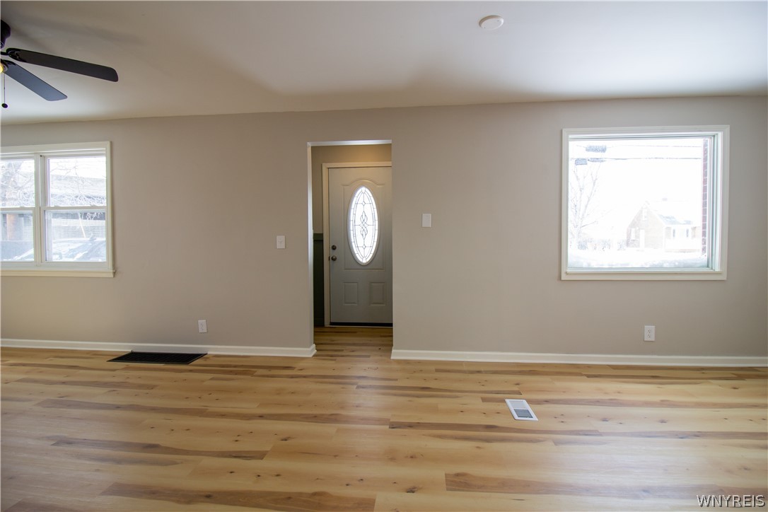 393 Beach Road Cheektowaga, NY 14225 - Photo 15 of 27
