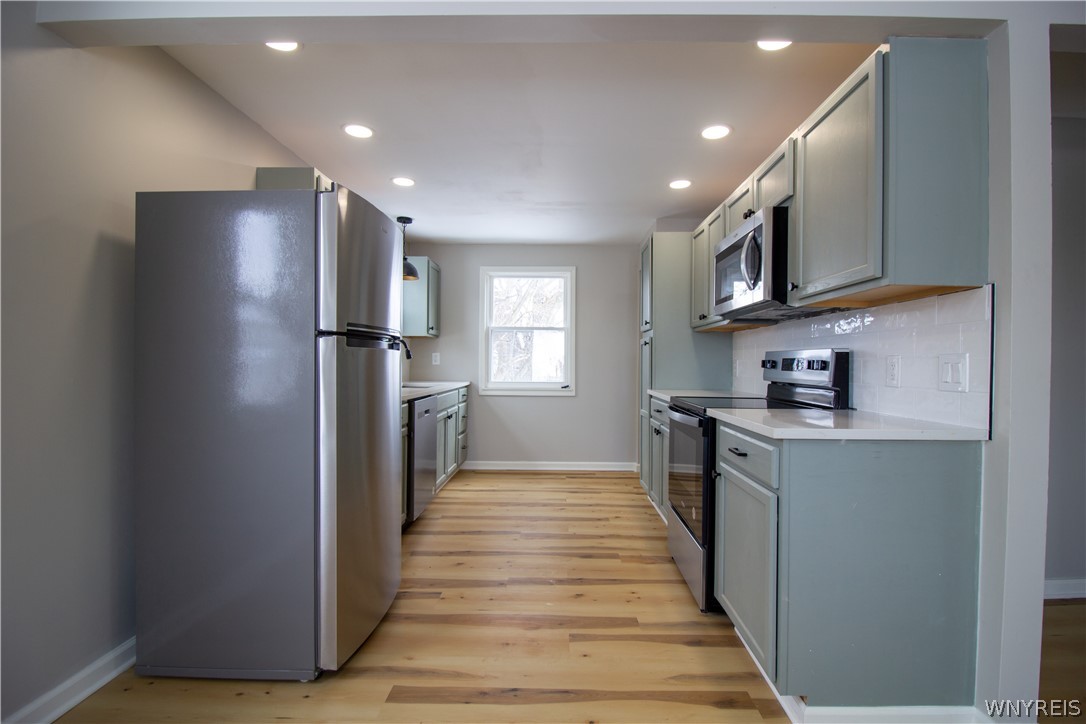 393 Beach Road Cheektowaga, NY 14225 - Photo 9 of 27