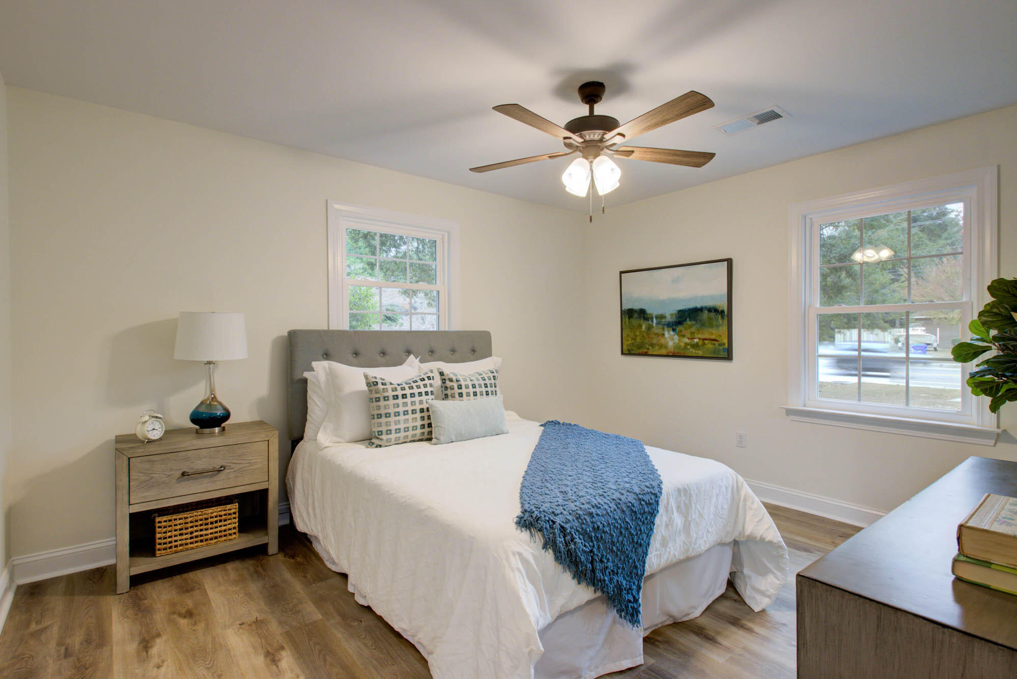 738 Harbor View Road Charleston, SC 29412 - Photo 12 of 27 738Harborview-CalSiglerPhotography (13)