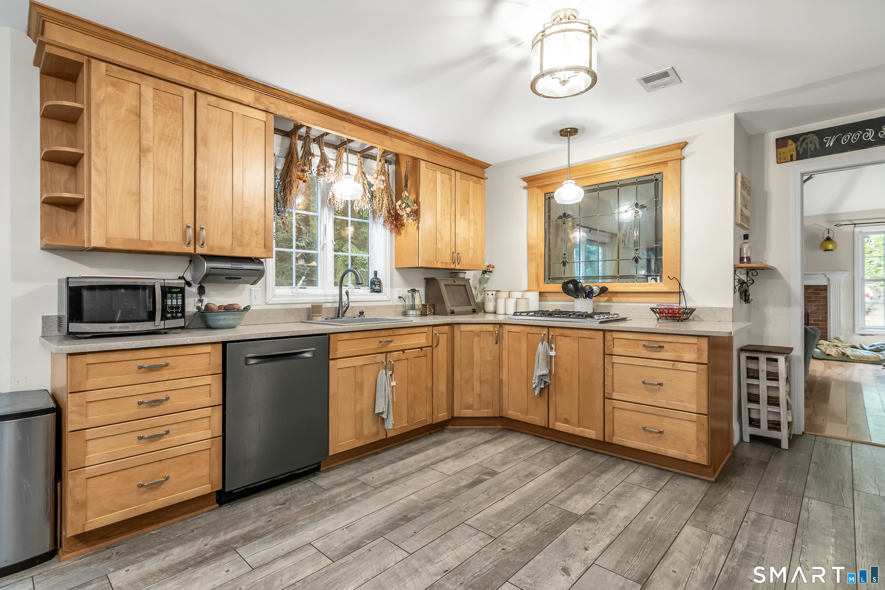 47 Sherman Road Woodstock, CT 06281 - Photo 7 of 38 Gallery Image 7