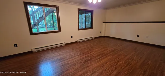 $2,100 | 363 Coach Road, Tobyhanna, PA 18466