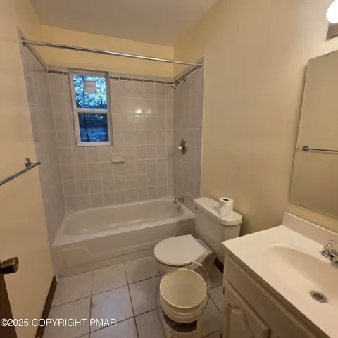 $2,100 | 363 Coach Road, Tobyhanna, PA 18466