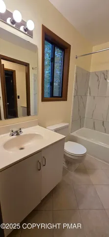 $2,100 | 363 Coach Road, Tobyhanna, PA 18466