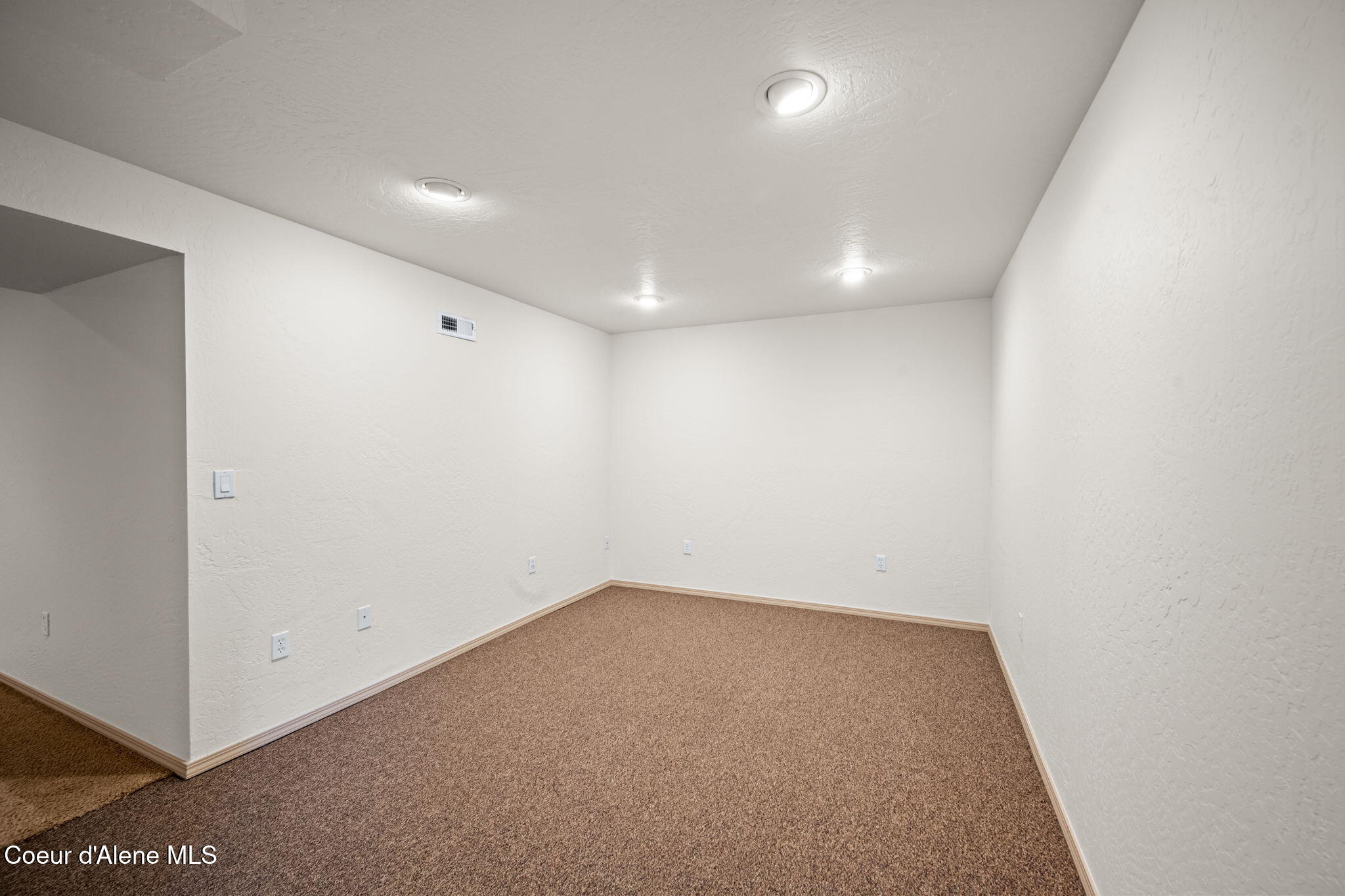 4006 North Moccasin Road Coeur D'Alene, ID 83815 - Photo 34 of 53 Bedroom 4