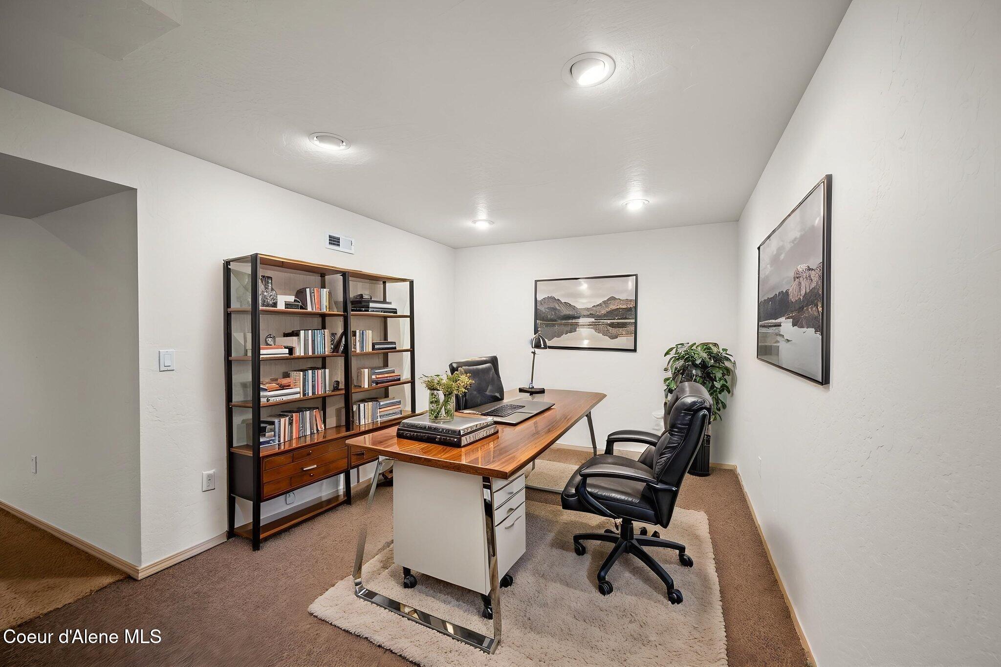 4006 North Moccasin Road Coeur D'Alene, ID 83815 - Photo 35 of 53 Bedroom 4/Office