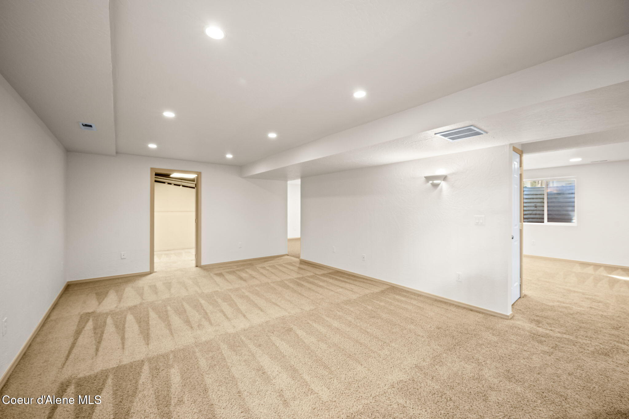 4006 North Moccasin Road Coeur D'Alene, ID 83815 - Photo 38 of 53 Living Area